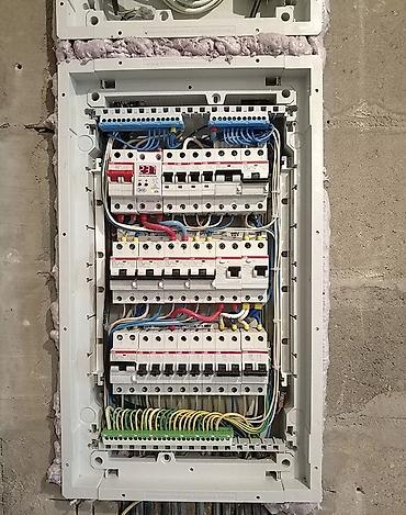 Электрики: Электрик | Монтаж видеонаблюдения, Монтаж выключателей, Монтаж проводки Больше 6 лет опыта — 10
