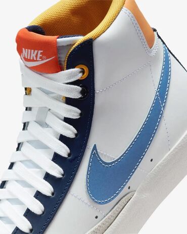 прокат платья на осенний бал: Кроссовки Nike Blazer mid 77 лимитированная коллекция так же лого