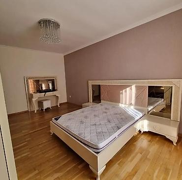 6 mkr: Kirayə verilir: Tam mebelləşdirilmiş geniş 3 otaqlı mənzil interyeri — 10