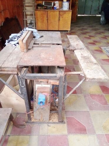 elektrik əl mişarı: İşlənmiş Mexaniki əl mişarı, Kredit yoxdur