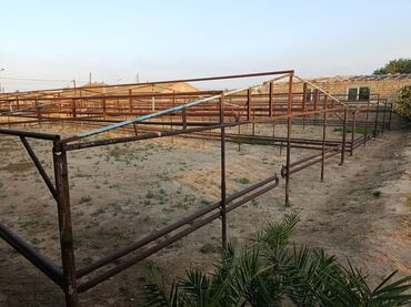 işlenmiş taxta: 30x11 ölçüdə 2 parnikdi torbalar 2 düymədi İstəyən əlaqə saxlasın