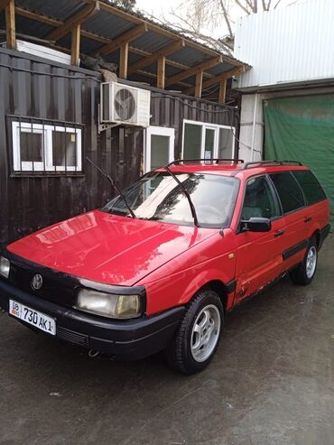 кемин авто: Volkswagen Passat: 1990 г., 1.8 л, Механика, Бензин, Универсал