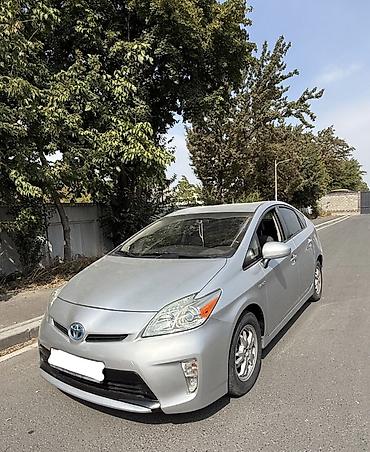 таета платс: Toyota Prius: 2014 г., 1.8 л, Вариатор, Гибрид, Лифтбек — 1