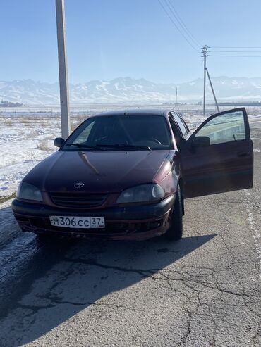 Toyota: Toyota Avensis: 1998 г., 1.6 л, Механика, Бензин, Седан