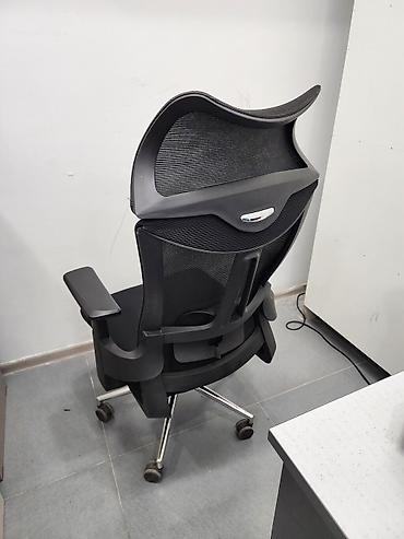 камчылар: Офисное кресло, Б/у, С колесиками, цвет - Черный — 2