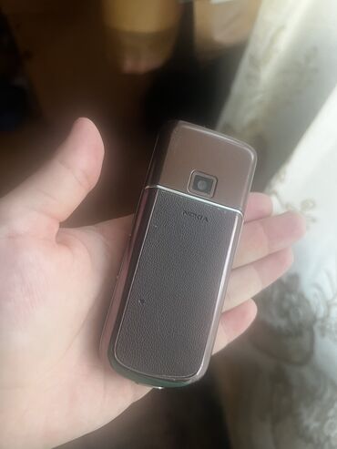 nokia 195 azn: Nokia 8 Sirocco, Düyməli