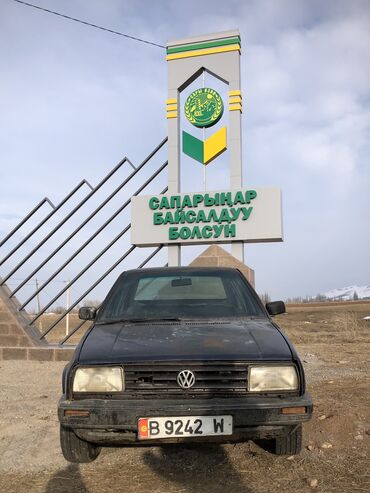 Volkswagen: Volkswagen Jetta: 1990 г., 1.8 л, Механика, Бензин, Седан