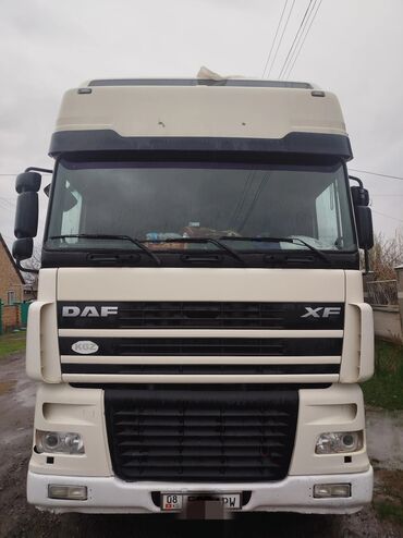 бу тягачи: Тягач, DAF, 2005 г., Тентованный
