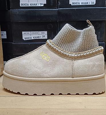 ugg tazz 42: Ugg
36-41
3200 — 1