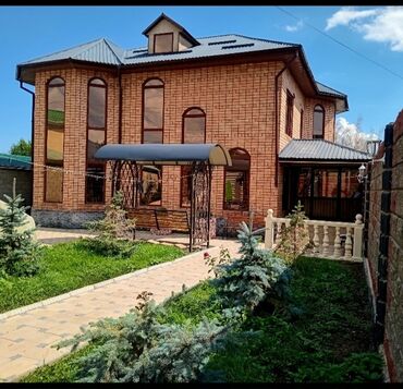 продаю дом в ак ордо 1: Үй, 200 кв. м, 7 бөлмө, Менчик ээси, Дизайнердик оңдоо