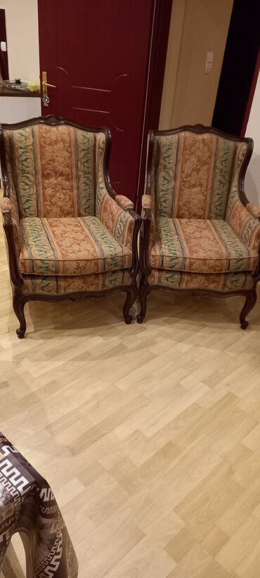 Stilske fotelje: Francuska fotelja u stilu Luja XV dve fotelje - Konstrukcija od punog — 6