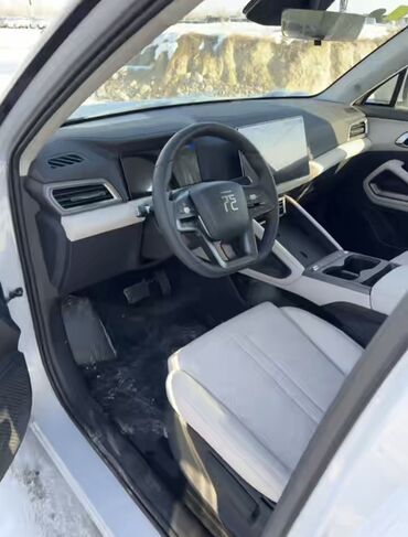 BYD: BYD Yuan Up: 2025 г., Электромобиль, Кроссовер — 3