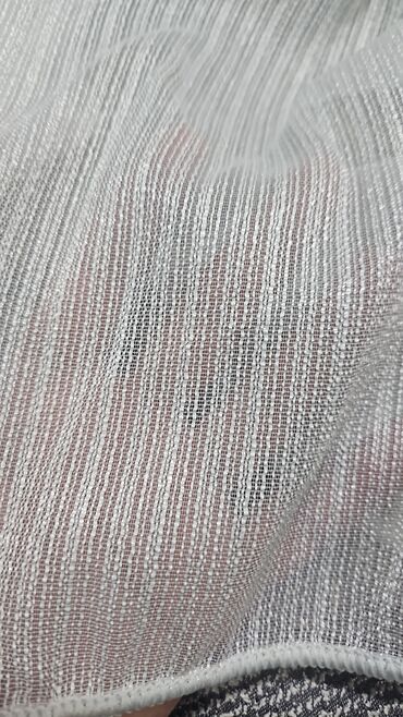 Pərdə və tüllər: Zərif, ağ rəngli tül pərdə. Otağa incəlik və yüngüllük gətirir -da lalafo.az — 3 Pərdə və tüllər: Zərif, ağ rəngli tül pərdə. Otağa incəlik və yüngüllük gətirir — 3