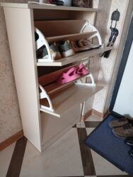 divanlar 2 ci el: Ayaqqabı dolabı tam işlək vəziyyətdə .3bolmeli.razilasmaq olar