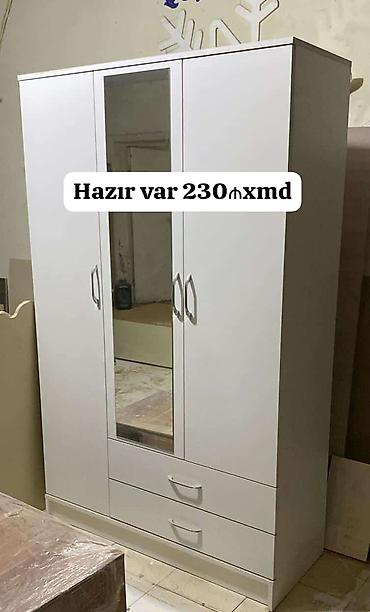 it səkli: Ağ rəngli 3 qapılı paltar şkafı - Orta qapıda tam ölçülü güzgü - — 1