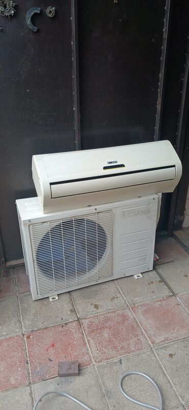 бальзам кондиционер для волос: Kondisioner Zanussi, İşlənmiş, 40-45 kv. m, Split sistem, Kredit yoxdur, Ödənişli quraşdırma