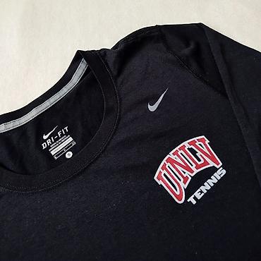 h and m bluze: Crna Nike Dri-FIT majica – UNLV Tennis - Brend: Nike Dri-FIT - Model — 1