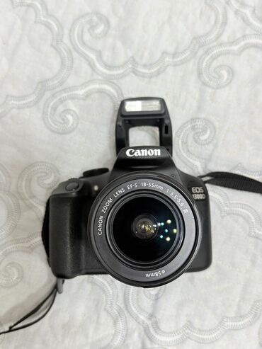 Kompüter, noutbuk və planşetlər: Canon EOS 3000D DSLR fotoaparat + EF-S 18-55mm f/3.5-5.6 III obyektiv