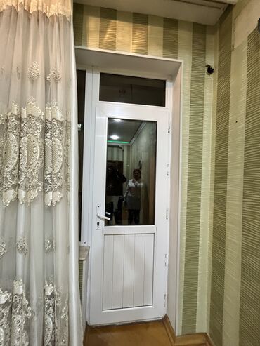 Uzunmüddətli kirayə mənzillər: Neftçilərdə Nazlı şadlıq sarayın yaxınlığında yerləşən yeni tikili -da lalafo.az — 7 Uzunmüddətli kirayə mənzillər: Neftçilərdə Nazlı şadlıq sarayın yaxınlığında yerləşən yeni tikili — 7