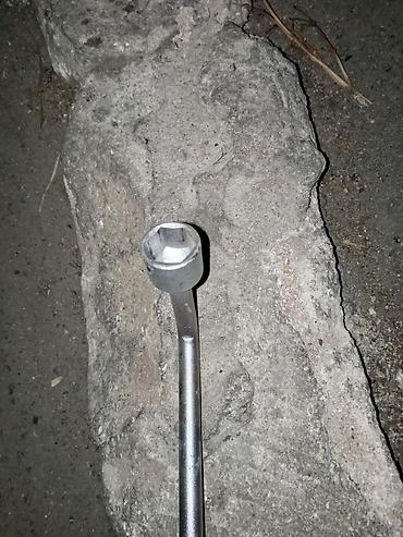 Транспорт: L-tipli təkər açarı (domkrat açarı) - Material: möhkəm polad,yenidir — 2