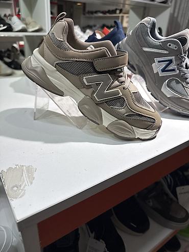 Кроссовки и спортивная обувь: Распродажа обуви Футбольные 700с Женские 950сом Мужские 950с Детские — 7