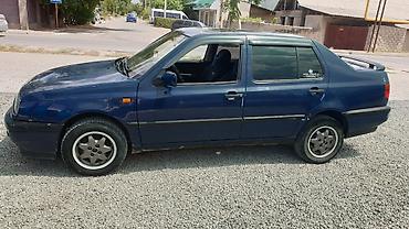 sprinter bazar: Volkswagen Vento: 1996 г., 1.8 л, Механика, Бензин, Седан — 2