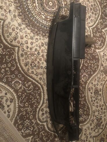 кожаный салон мерседес 124: Торпедо Mercedes-Benz 1994 г., Колдонулган, Оригинал, Германия