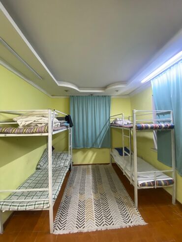 сдаю комнату на длительный срок: 2 м², С мебелью
