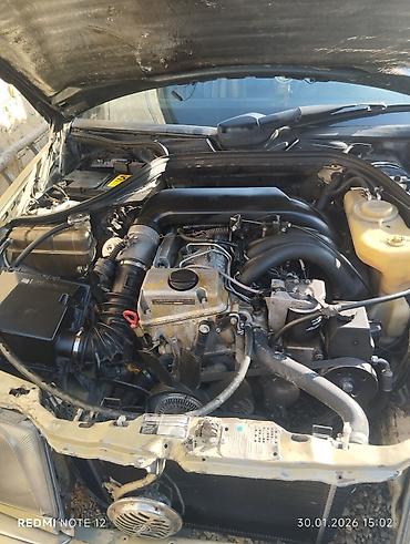 Mercedes-Benz: Mercedes-Benz 250: 2.5 l | 1993 il Sedan — 2