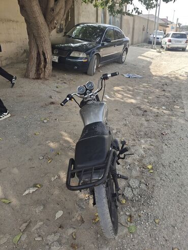 запчасти на трактор беларус: Moped/motosiklet – şəhər daxili istifadəyə uyğun, yüngül və qənaətcil