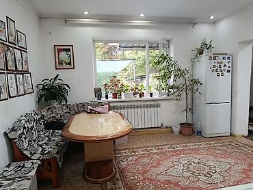 3: Продается пол дома. Район ГЭС-2. Участок по документам 5 сот. Рядом — 1