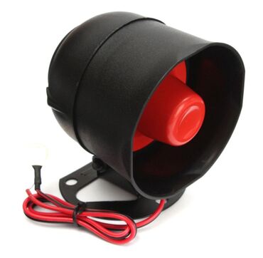 Uređaji protiv krađe: Auto alarm sa 2 daljinska upravljaca komplet .
Cena 2900 din d — 3
