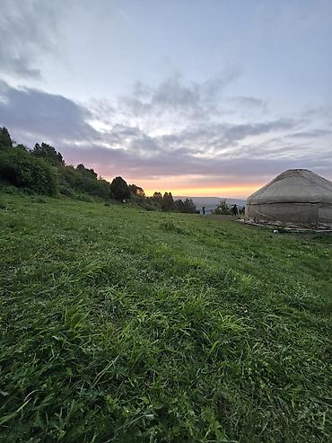 конный шлем: Аренда юрты, Каркас Деревянный, 100 баш, Стол — 3