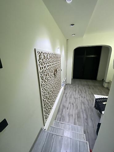 Daşınmaz əmlak: İcarəyə uyğun ofis və ya xidmət sahəsi kimi istifadə edilə bilən — 10