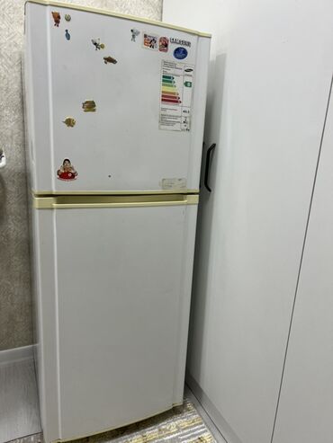 микроволновую печь: Холодильник Samsung, Б/у, Двухкамерный, 57 * 155 *