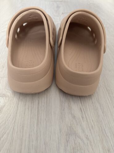Papuče: Modne papuče, Crocs, 40 — 5