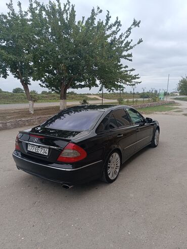 Mercedes-Benz: Mercedes-Benz E-Class: 2.8 l | 2007 il Sedan — 6