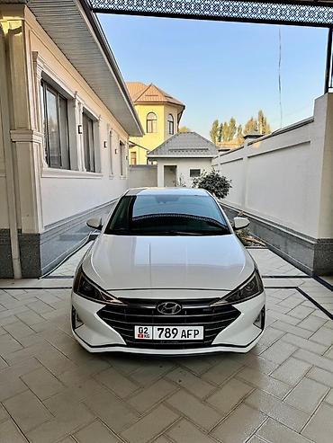 Hyundai: Hyundai Elantra: 2019 г., 2 л, Автомат, Бензин, Седан — 2