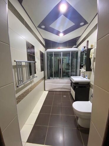 Həyət evləri və villaların satışı: Həzi Aslanov qəs. 5 otaqlı, 220 kv. m, Orta təmir — 23