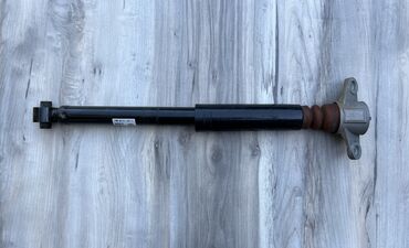 Амортизаторы, пневмобаллоны: Задний амортизатор Hyundai 2020 г., Б/у, Оригинал, США — 2