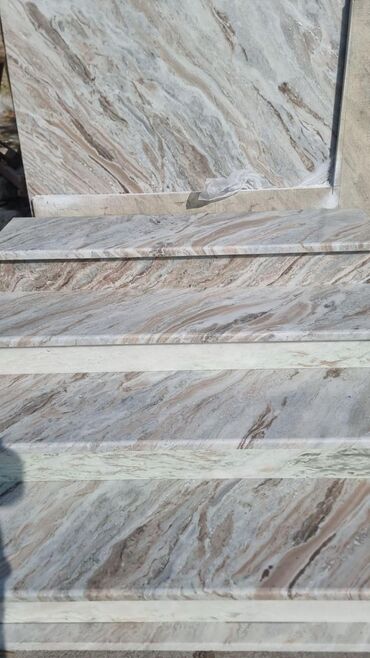 Mərmər: Mərmər pilləkənlər və üzlüklər – dizayn və montaj - Təbii mərmərdən — 7