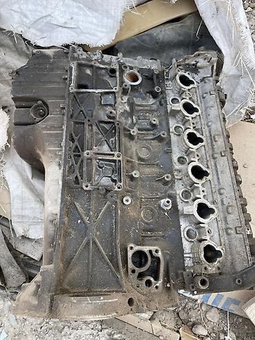 Мерседес 3.2 однорядный 6 цилиндров) Описание: - Чугунный блок
