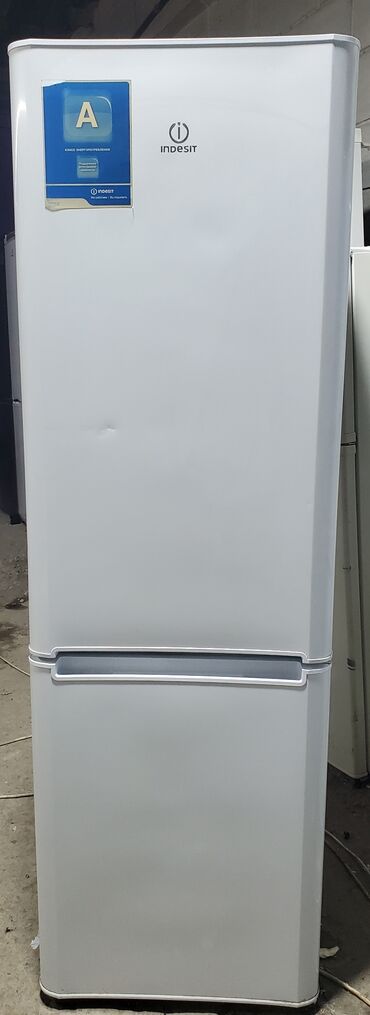 плисос аренда: Муздаткыч Indesit, Колдонулган, Эки камералуу, De frost (тамчы), 65 * 185 * 50