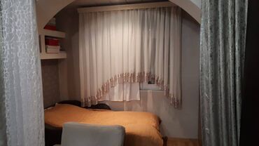 Uzunmüddətli kirayə mənzillər: Nizami rayonu, Neftçilər metrosunun yaxınlığında yerləşən 5 mərtəbəli — 5