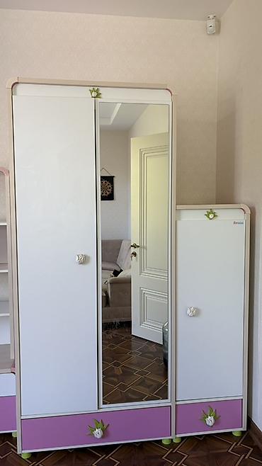 Uşaq mebeli: Uşaq/qız otağı üçün mebel dəsti Komplekt: - Tək nəfərlik çarpayı (yan — 3