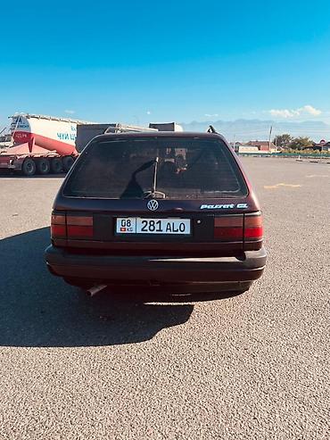вагон: Volkswagen Passat Variant: 1993 г., 1.8 л, Механика, Универсал — 6