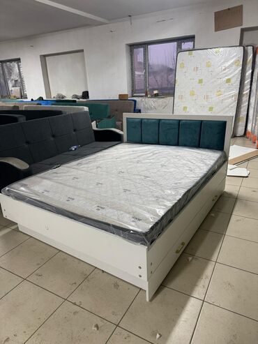 Двуспальные кровати: Двуспальные кровати — 12