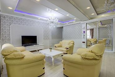 hostel osh: 3 комнаты, Бишкек Парк ТРЦ, Бронь, Бытовая техника, Домофон — 1