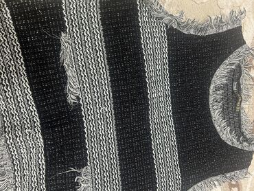 Futbolka və maykalar: Her biri demek olar yeni kimidir,cunki 2-3defe geyinilib baxan — 11