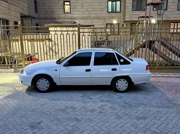 Daewoo: Daewoo Nexia: 2011 г., 1.6 л, Механика, Бензин, Седан — 3